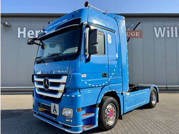 Vlačilec MERCEDES-BENZ