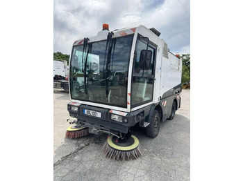 Vozilo za pometanje SCHMIDT