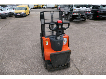 Paletni viličar BT SWE 200D Batterie 16/2021: slika 4 Paletni viličar BT SWE 200D Batterie 16/2021: slika 4