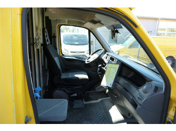 Interior photo 1: IVECO Daily 35 S11 C30C AUTOMATIK KAMERA Regale LUFT D lizing IVECO Daily 35 S11 C30C AUTOMATIK KAMERA Regale LUFT D