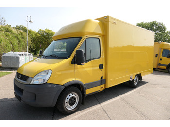 Dostavno vozilo z zabojnikom IVECO Daily 35s11