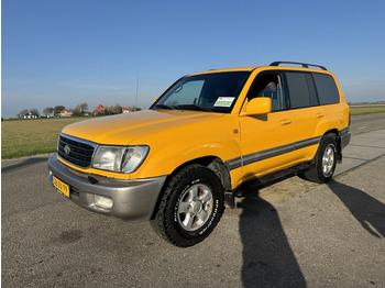 Avtomobil TOYOTA Land Cruiser