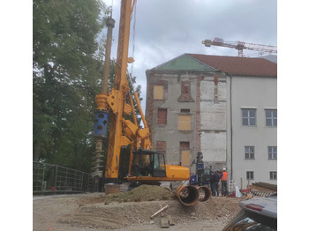 Vrtalna naprava BAUER