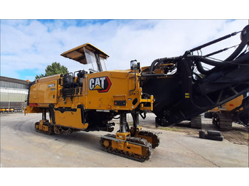 Freza za asfalt CATERPILLAR