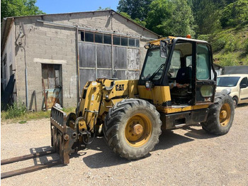 Teleskopski viličar Caterpillar th62: slika 5