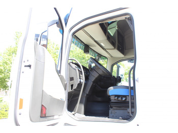 Nov Vlačilec Volvo FH 500 Globe XL  I-Park Cool  Navi  Miete-Rent!: slika 2