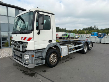 Tovornjak-šasija MERCEDES-BENZ Actros 2532