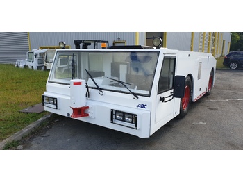 Vozilo za vleko letal SOVAM K250: slika 3 Vozilo za vleko letal SOVAM K250: slika 3