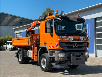 Tovornjak z dvigalom MERCEDES-BENZ Actros 2044