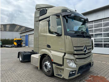 Vlačilec MERCEDES-BENZ Actros 1840