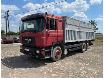 Tovornjak s kesonom MAN 25.422: slika 3