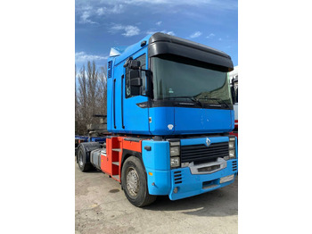 Vlačilec RENAULT Magnum 480