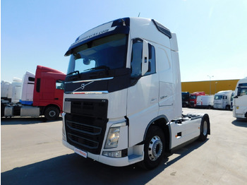 Vlačilec VOLVO FH