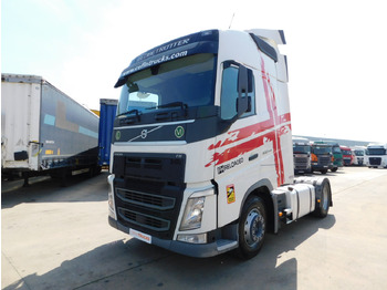 Vlačilec VOLVO FH