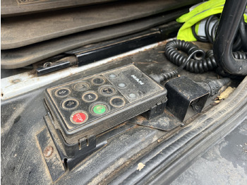 Tovornjak s kesonom MAN LE 14.280 4x2 L LE 14.280 4x2 L, Maschinentransporter, 2x AHK: slika 3 Tovornjak s kesonom MAN LE 14.280 4x2 L LE 14.280 4x2 L, Maschinentransporter, 2x AHK: slika 3