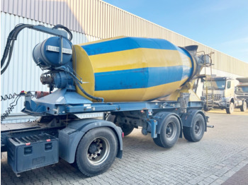 Polprikolica mešalec betona LIEBHERR