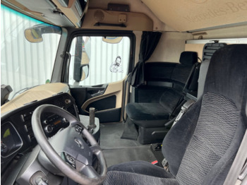 Interior photo 1: Kontejnerski tovornjak/ Tovornjak z zamenljivim tovoriščem Mercedes-Benz Actros 2542 L/nR 6x2 Actros 2542 L/nR 6x2, Retarder, Standklima, StreamSpace, SoloStar