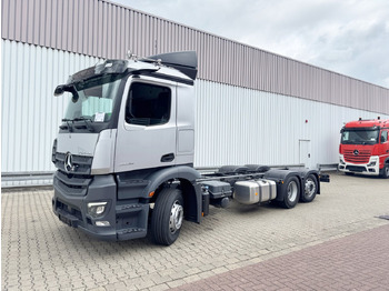Tovornjak-šasija MERCEDES-BENZ Actros 2546