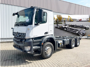 Kotalni prekucni tovornjak MERCEDES-BENZ Arocs 2642