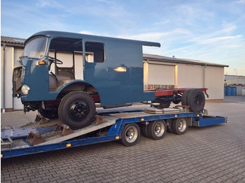 Tovornjak avtotransporter MERCEDES-BENZ LP 710