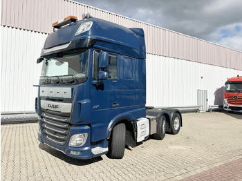 Vlačilec DAF XF 530