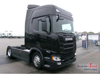 Vlačilec SCANIA R 450