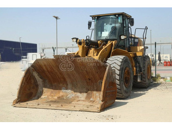 Kolesni nakladalec CATERPILLAR 966M