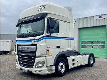 Vlačilec DAF XF 530