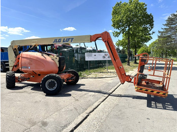 Dvižna ploščad JLG 600AJ