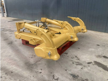 Priključek CATERPILLAR