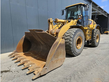 Kolesni nakladalec Cat 966H: slika 1