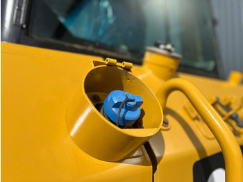 Buldožer Cat D6N LGP: slika 5