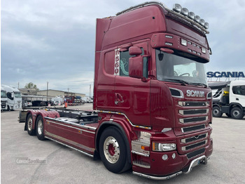 Kontejnerski tovornjak/ Tovornjak z zamenljivim tovoriščem SCANIA R 560