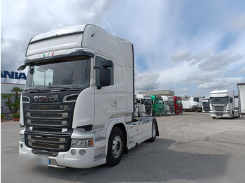 Vlačilec SCANIA R 450