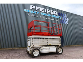 Škarjasta dvižna ploščad JLG