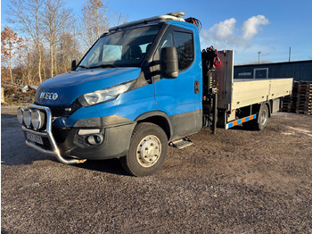 Tovornjak z dvigalom IVECO Daily