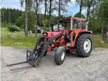 Traktor MASSEY FERGUSON 100 series