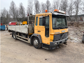 Tovornjak VOLVO FL6