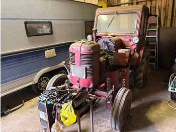 Traktor VOLVO