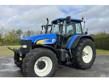 Traktor NEW HOLLAND TM190