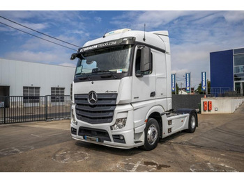 Vlačilec MERCEDES-BENZ Actros 1845