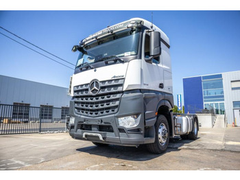 Vlačilec MERCEDES-BENZ Arocs 1845