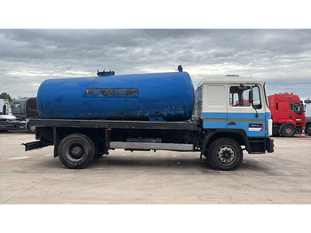 Vakuumski tovornjak MAN 18.232 (MANUAL PUMP / POMPE MANUELLE / 11.000L): slika 4