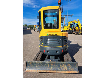 Mini bager Hyundai R30 Z-9AK: slika 3