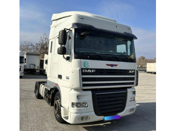 Vlačilec DAF XF 105 460