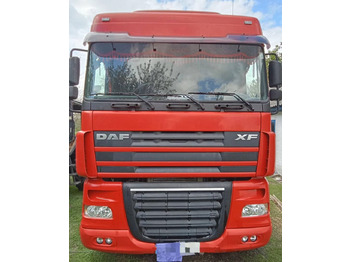 Vlačilec DAF XF 95 430