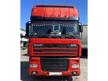 Vlačilec DAF XF 95