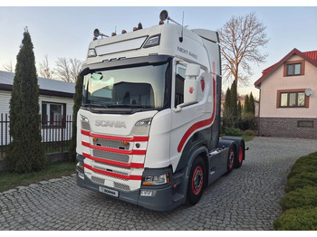 Vlačilec SCANIA R 450