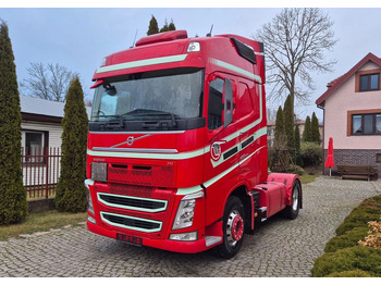 Vlačilec VOLVO FH