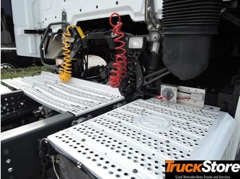 Vlačilec Mercedes-Benz Actros 1843 LS: slika 2 Vlačilec Mercedes-Benz Actros 1843 LS: slika 2